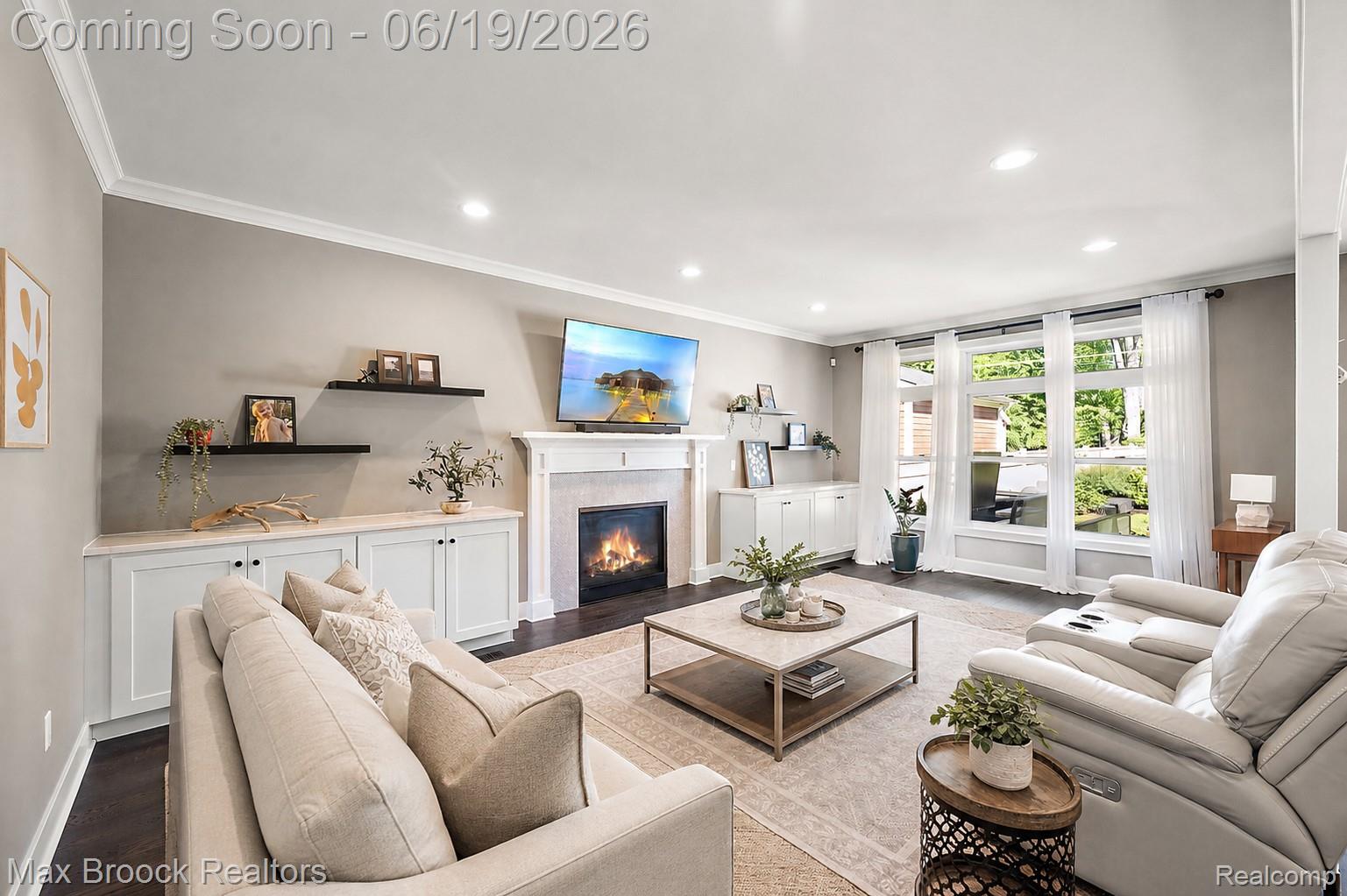 622 Fairbrook Street
