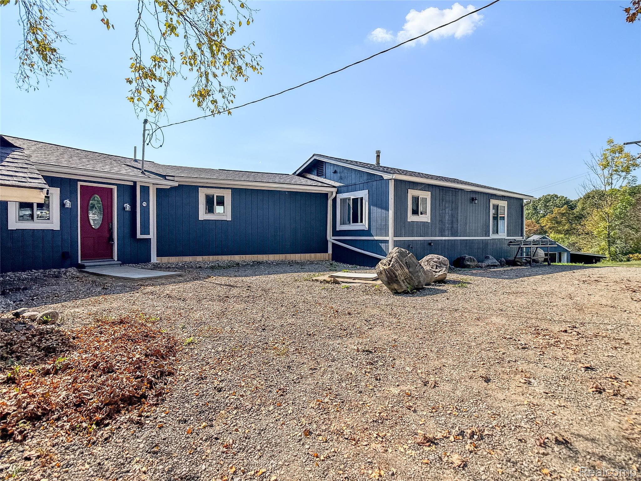 7441 Tipsico Lake Road