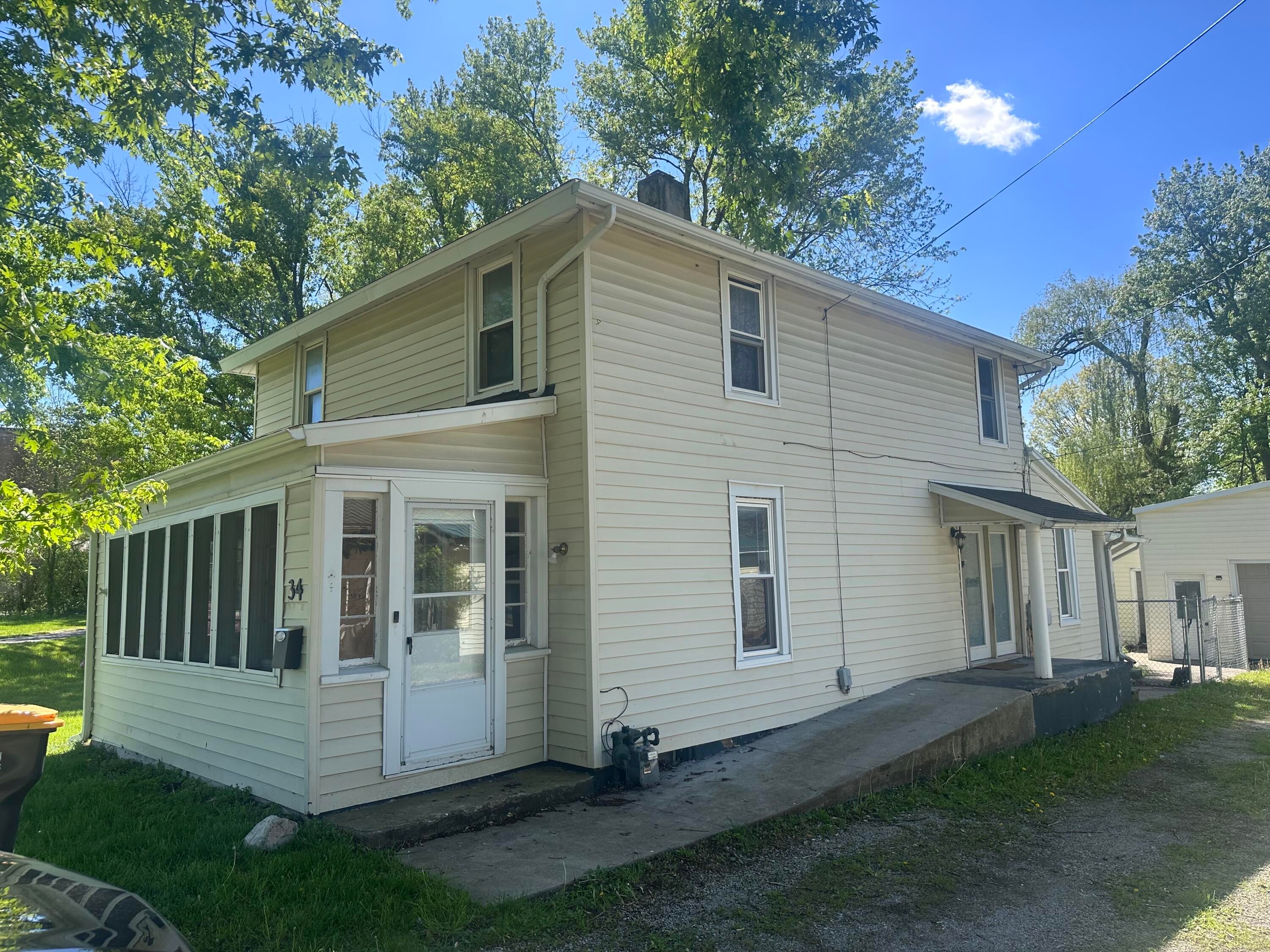 34 Oak Street