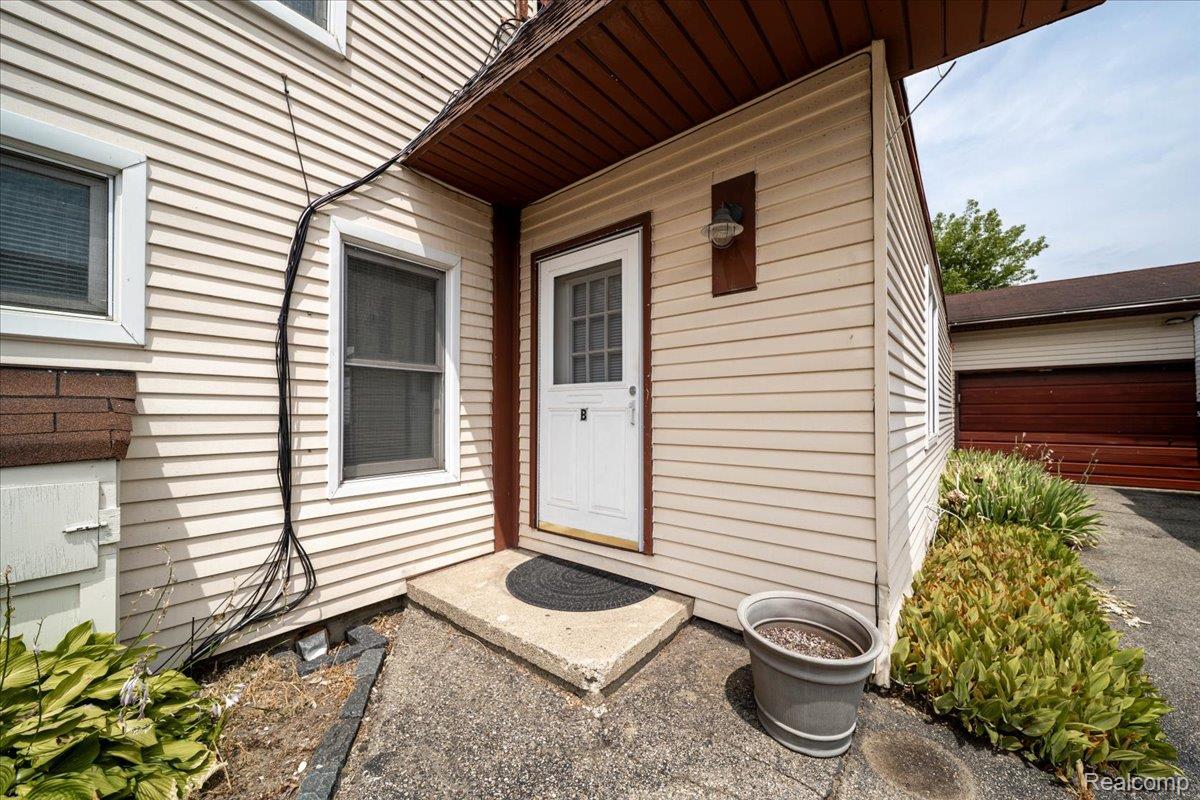 4335 Territorial Road Apt B