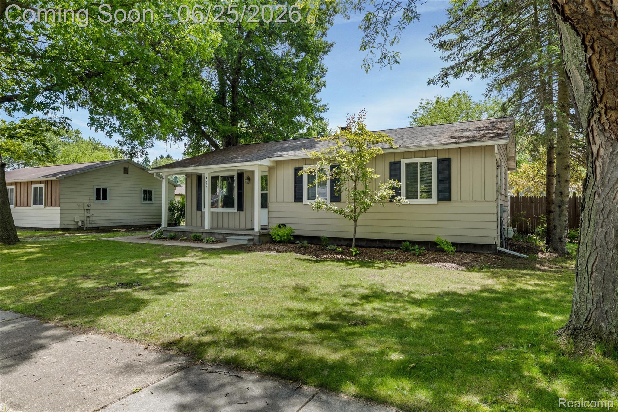 309 Crescent Avenue
