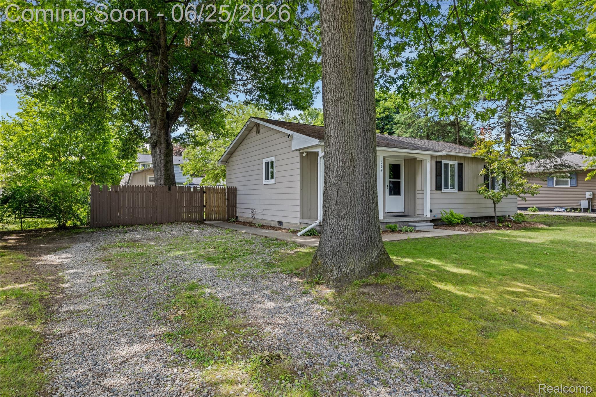 309 Crescent Avenue