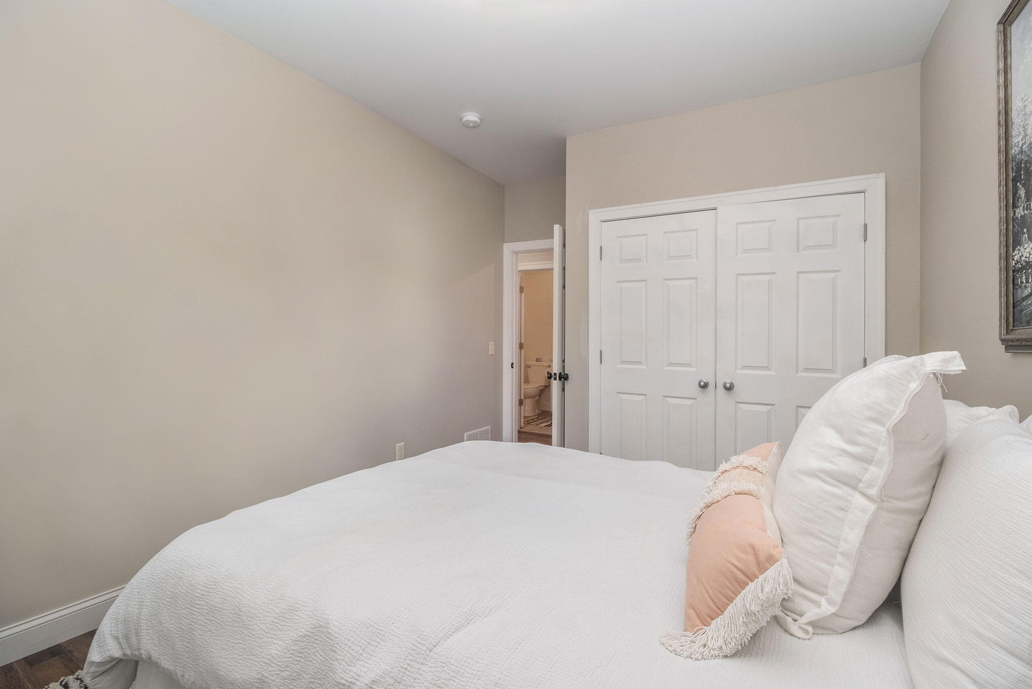 Ross Township, Michigan 49012, United States, 3 Bedrooms Bedrooms, ,2 BathroomsBathrooms,Residential,Active,237838