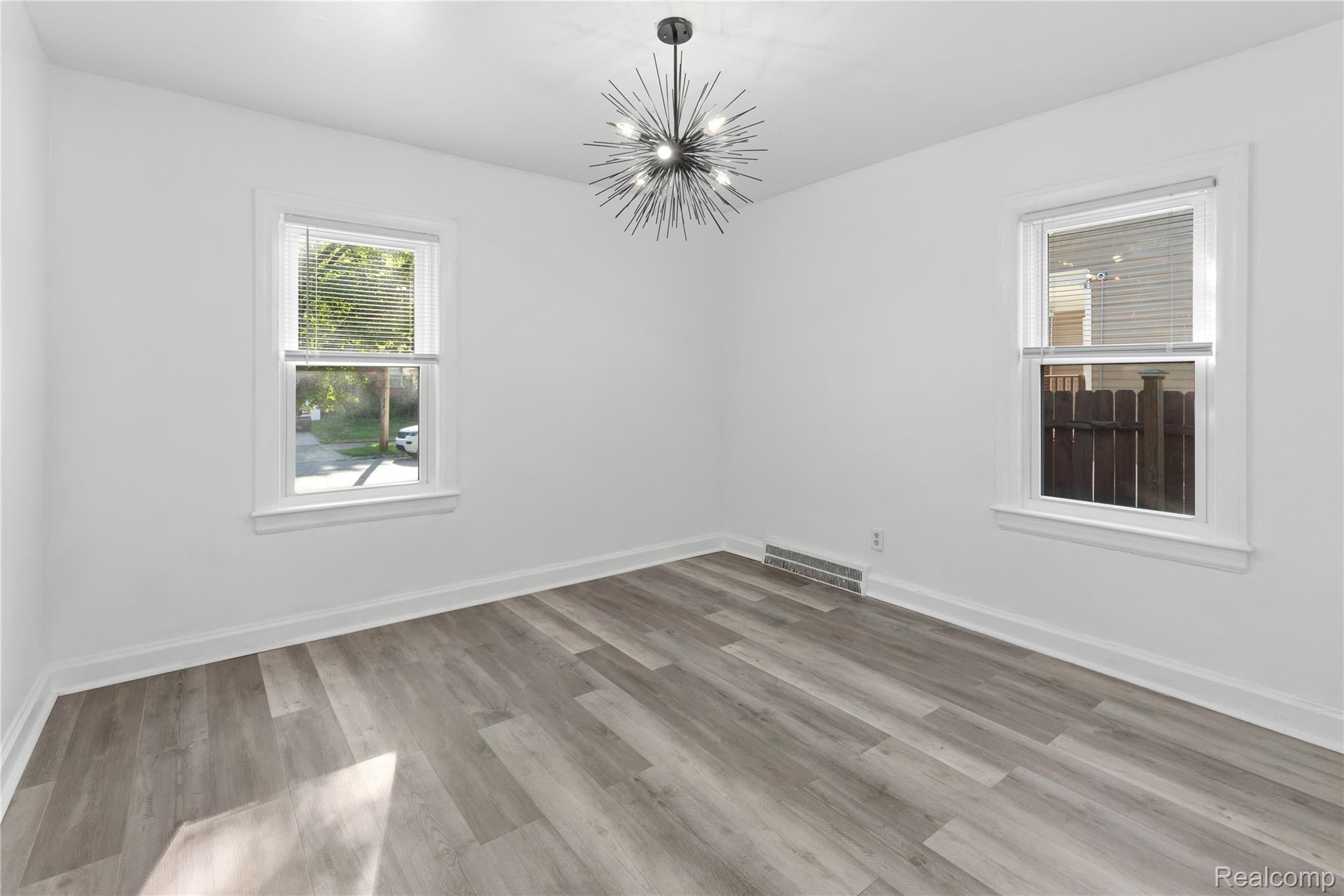 Detroit City, Michigan 48224, United States, 2 Bedrooms Bedrooms, ,1 BathroomBathrooms,Residential,Active,194873