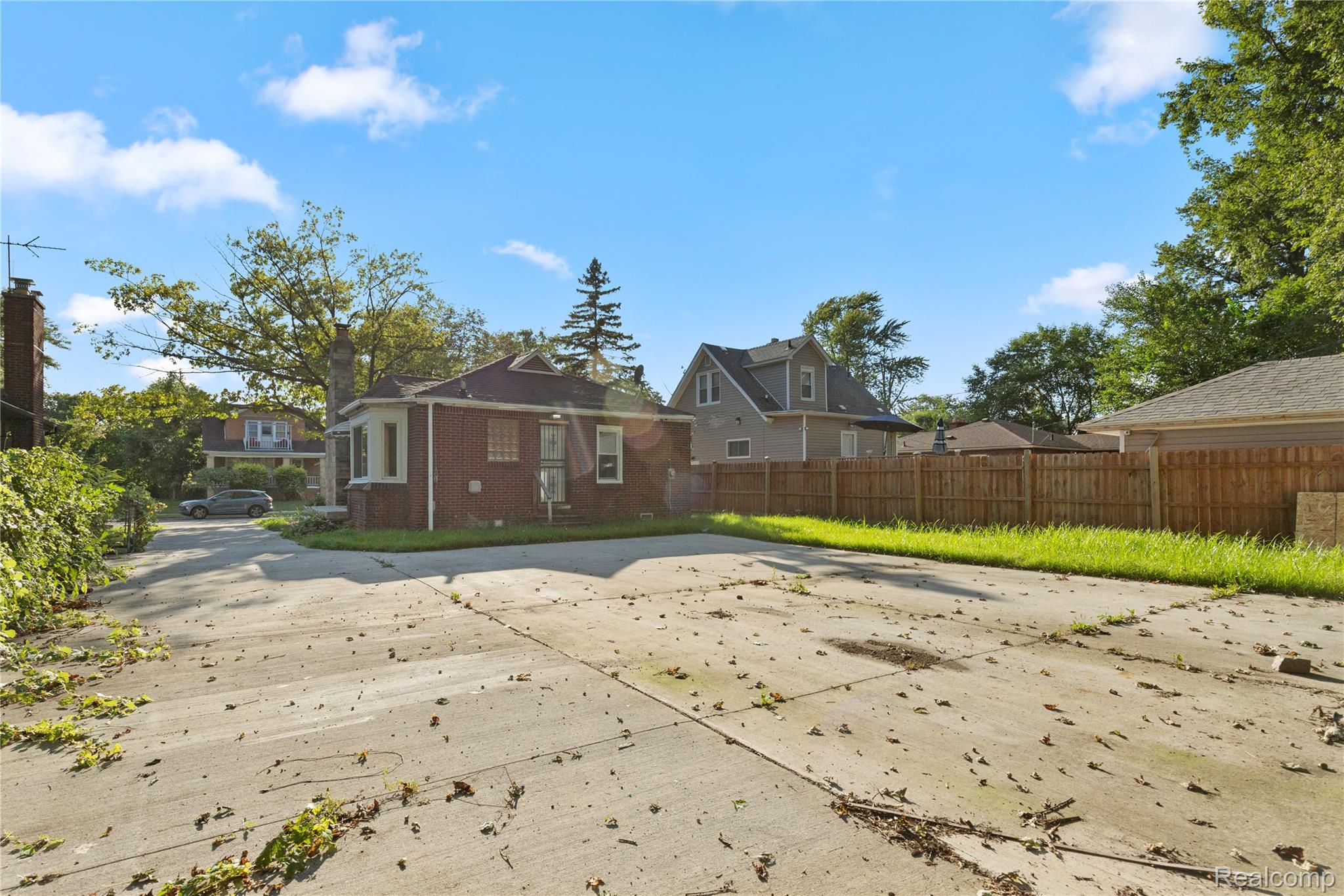 Detroit City, Michigan 48224, United States, 2 Bedrooms Bedrooms, ,1 BathroomBathrooms,Residential,Active,194873