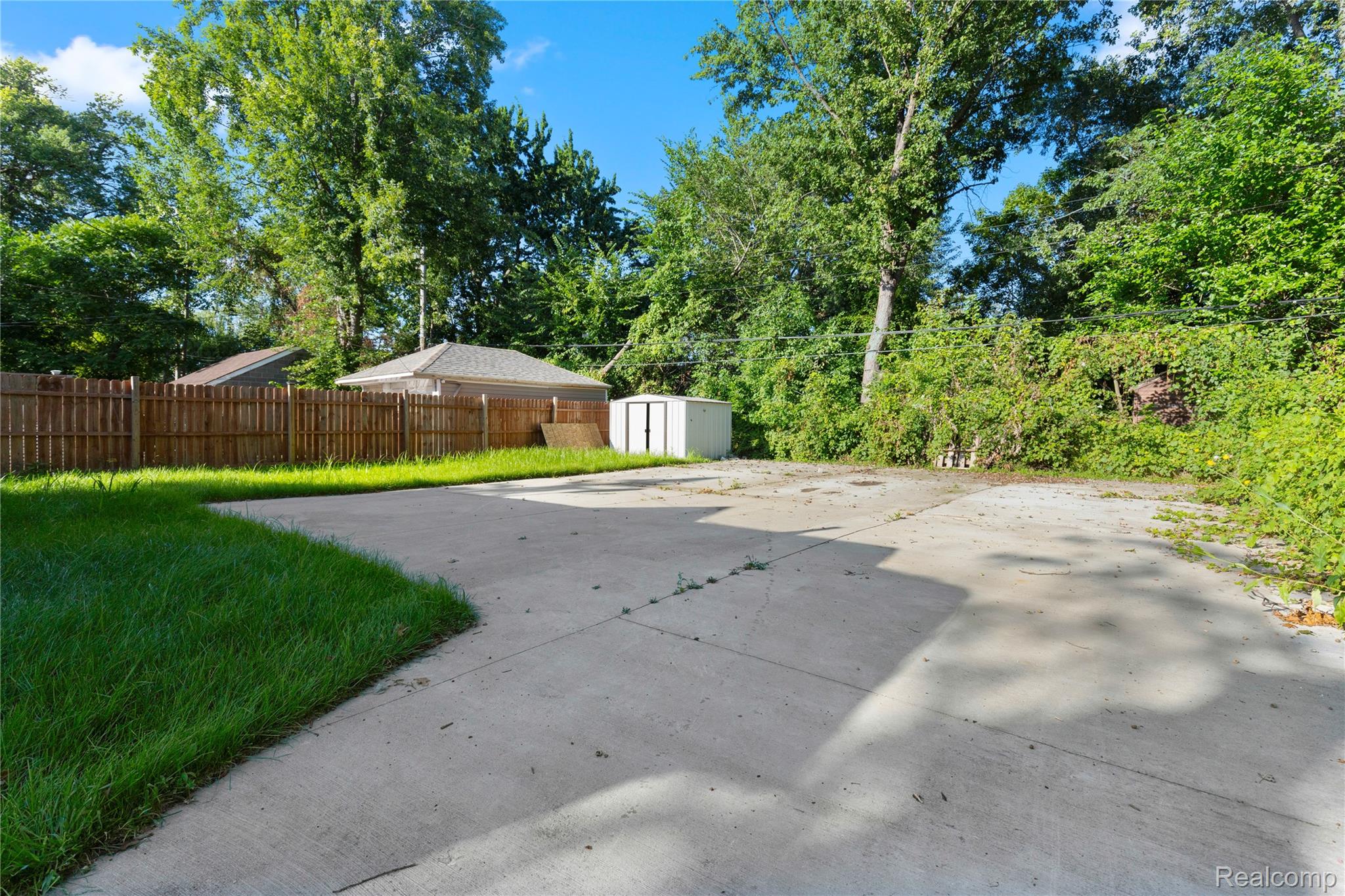 Detroit City, Michigan 48224, United States, 2 Bedrooms Bedrooms, ,1 BathroomBathrooms,Residential,Active,194873