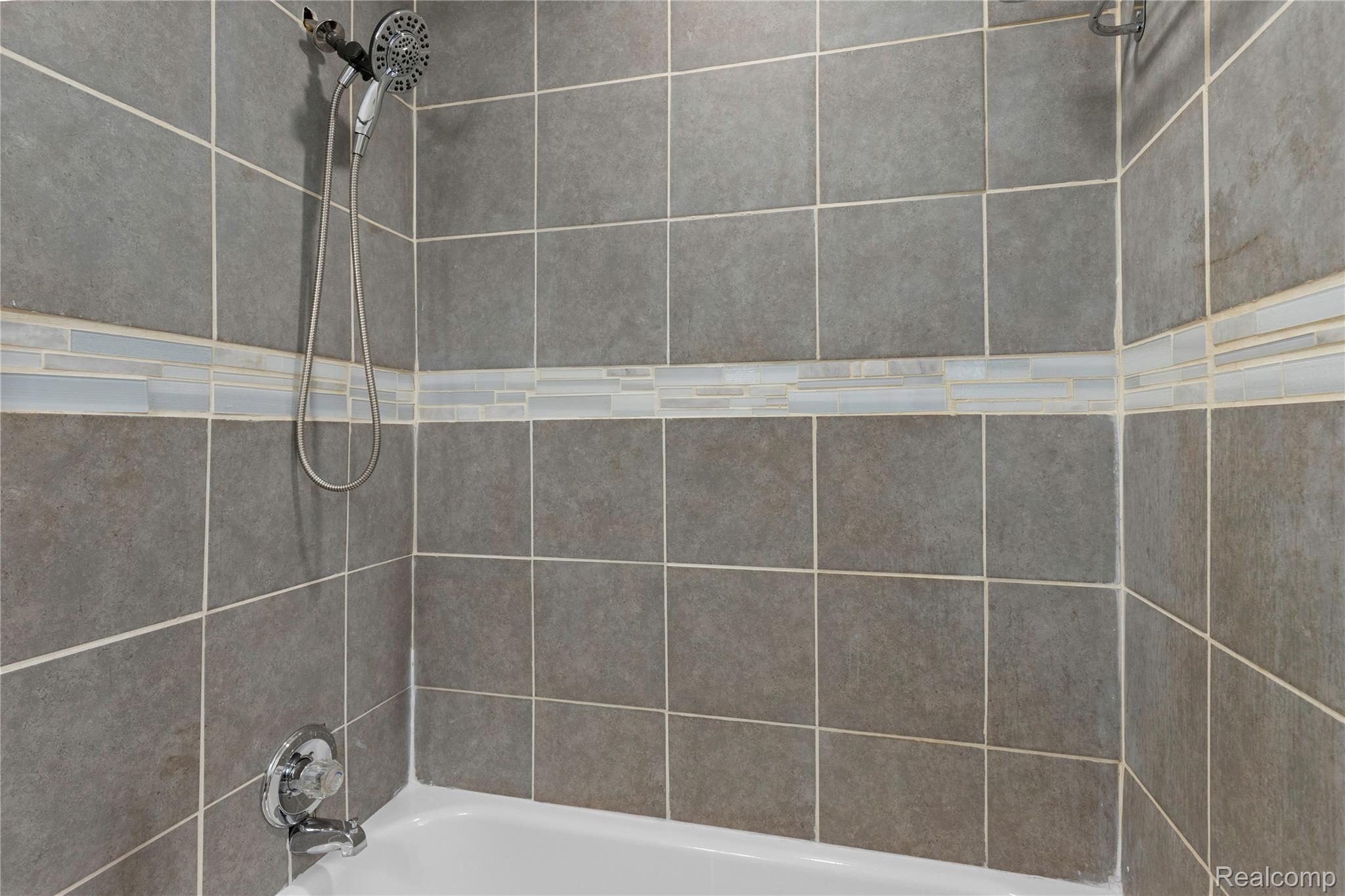 Detroit City, Michigan 48224, United States, 2 Bedrooms Bedrooms, ,1 BathroomBathrooms,Residential,Active,194873