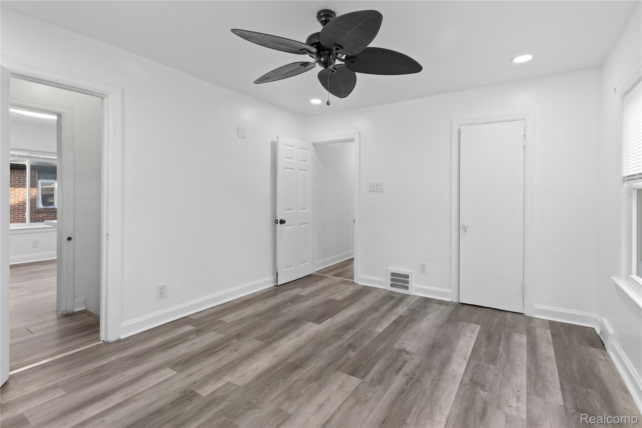 Detroit City, Michigan 48224, United States, 2 Bedrooms Bedrooms, ,1 BathroomBathrooms,Residential,Active,194873