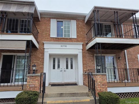 30795 Shiawassee Road A-7 Farmington City MI 48336