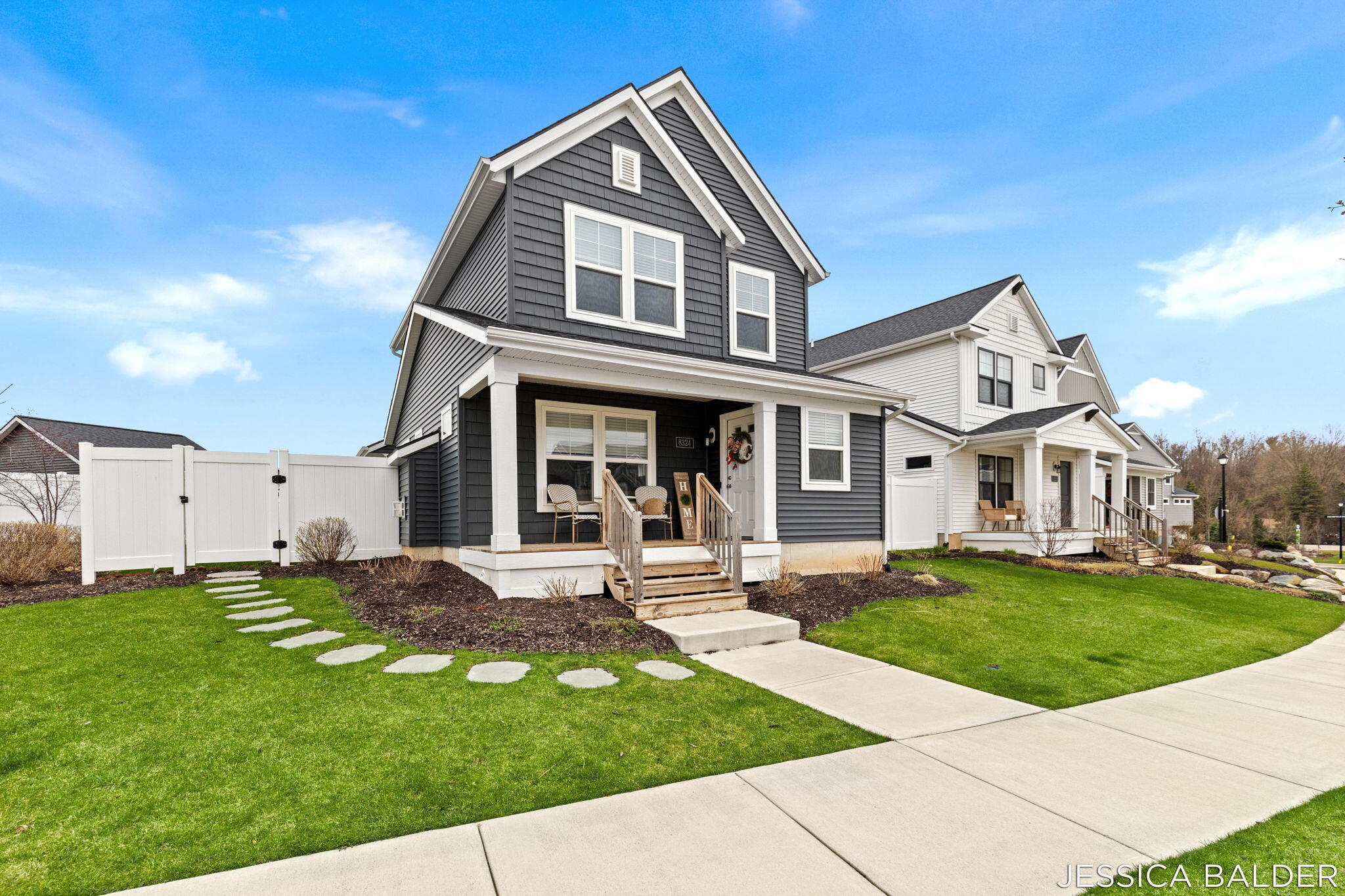 8324 Cooks Corner Drive SE