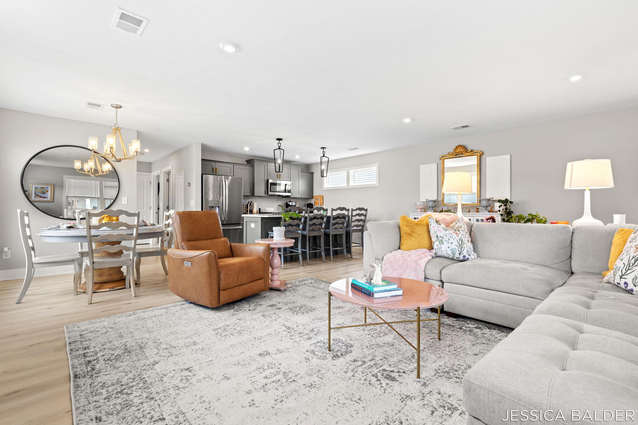 8324 Cooks Corner Drive SE