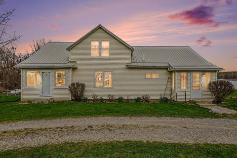 Photo of 8263 S Scottdale Road, Oronoko Charter Township, MI 49103 (MLS # 69026016716)