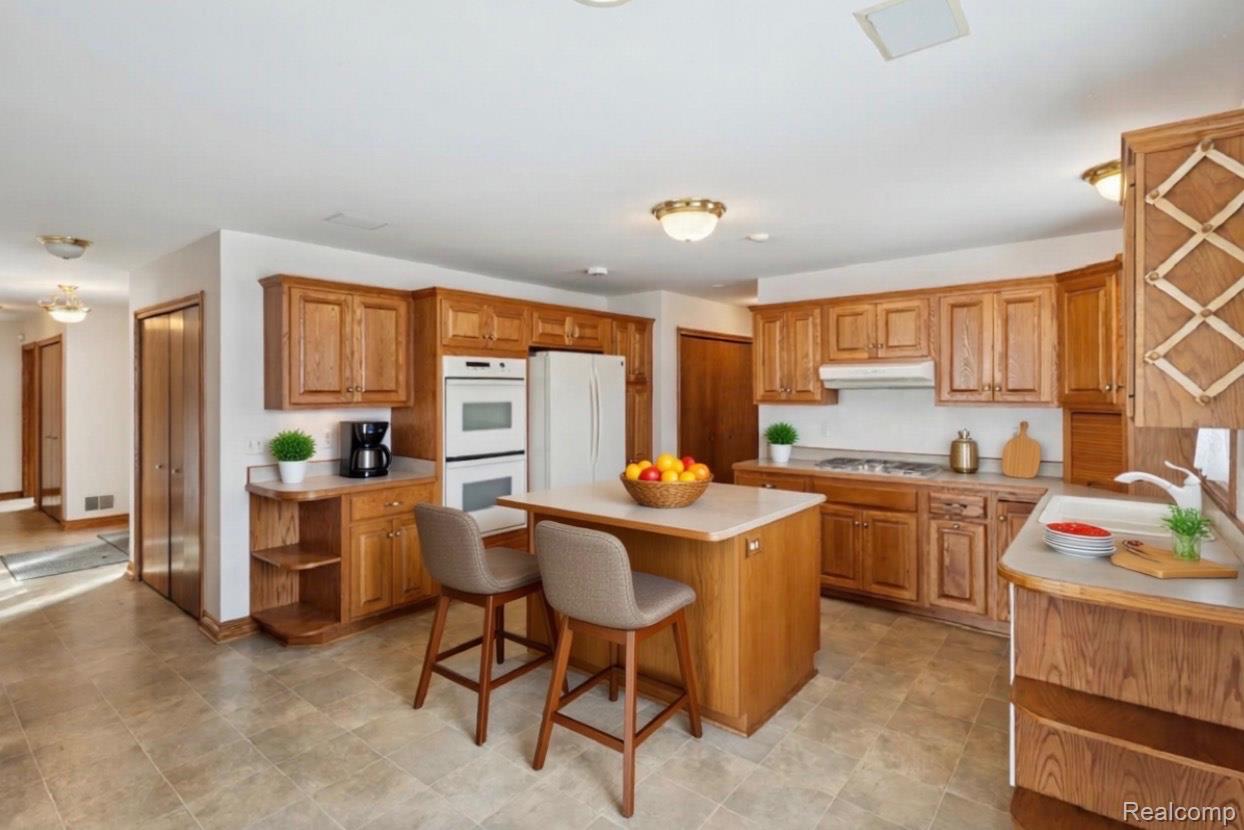 23220 Huron River Drive