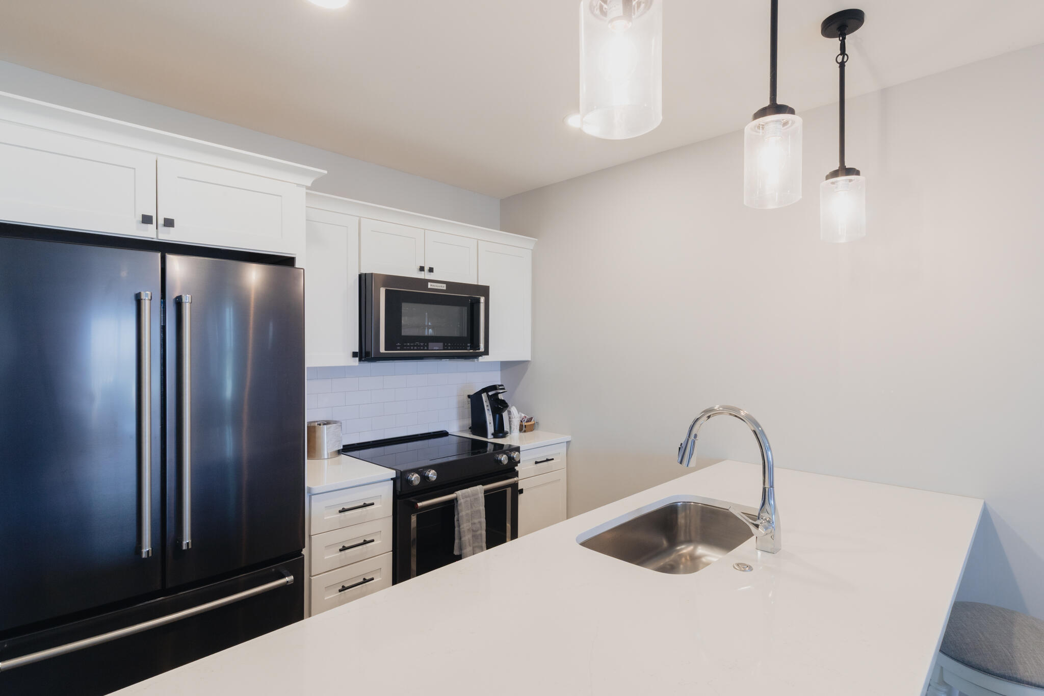 800 Whitwam Drive 1 & 1A