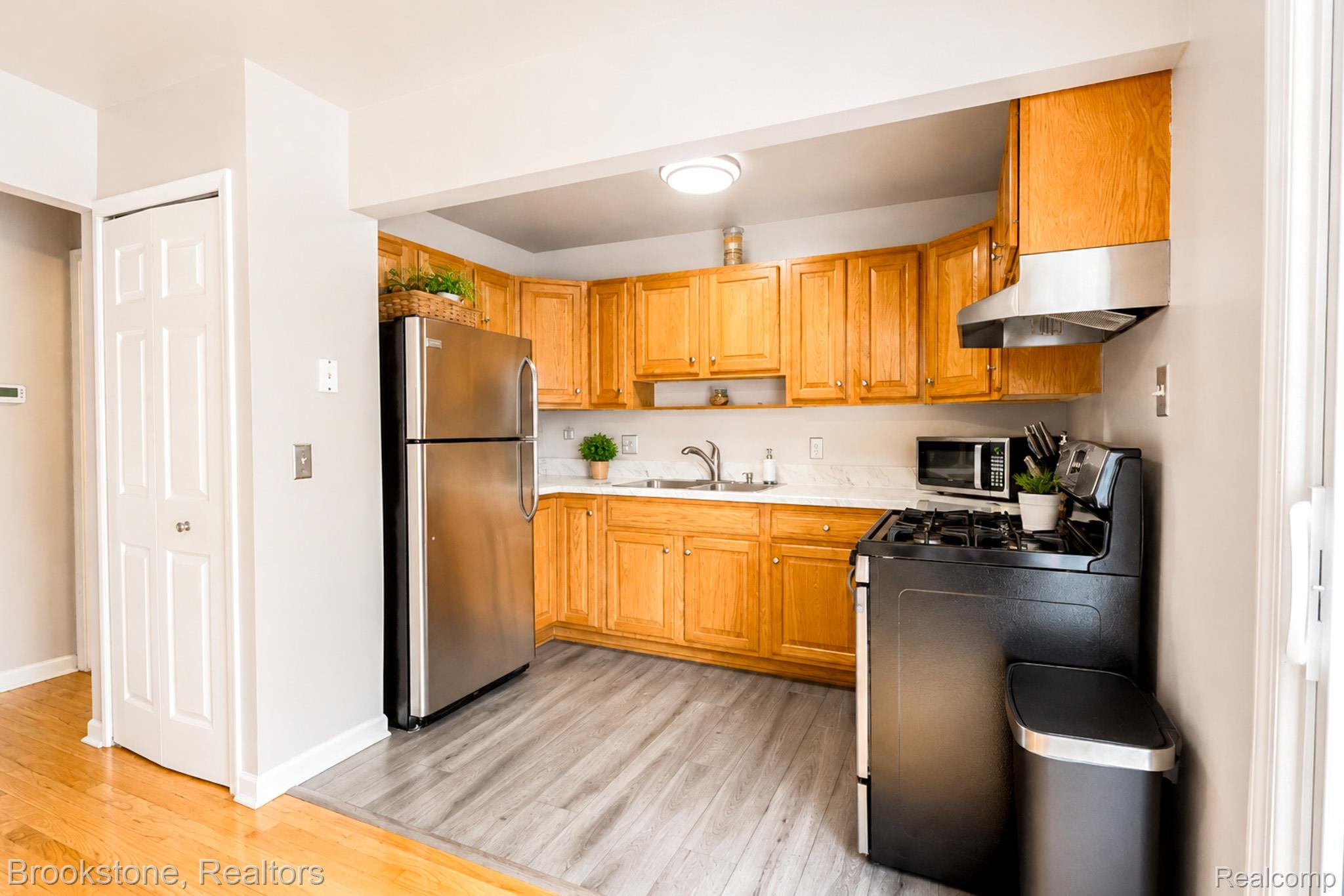 45737 Kensington
