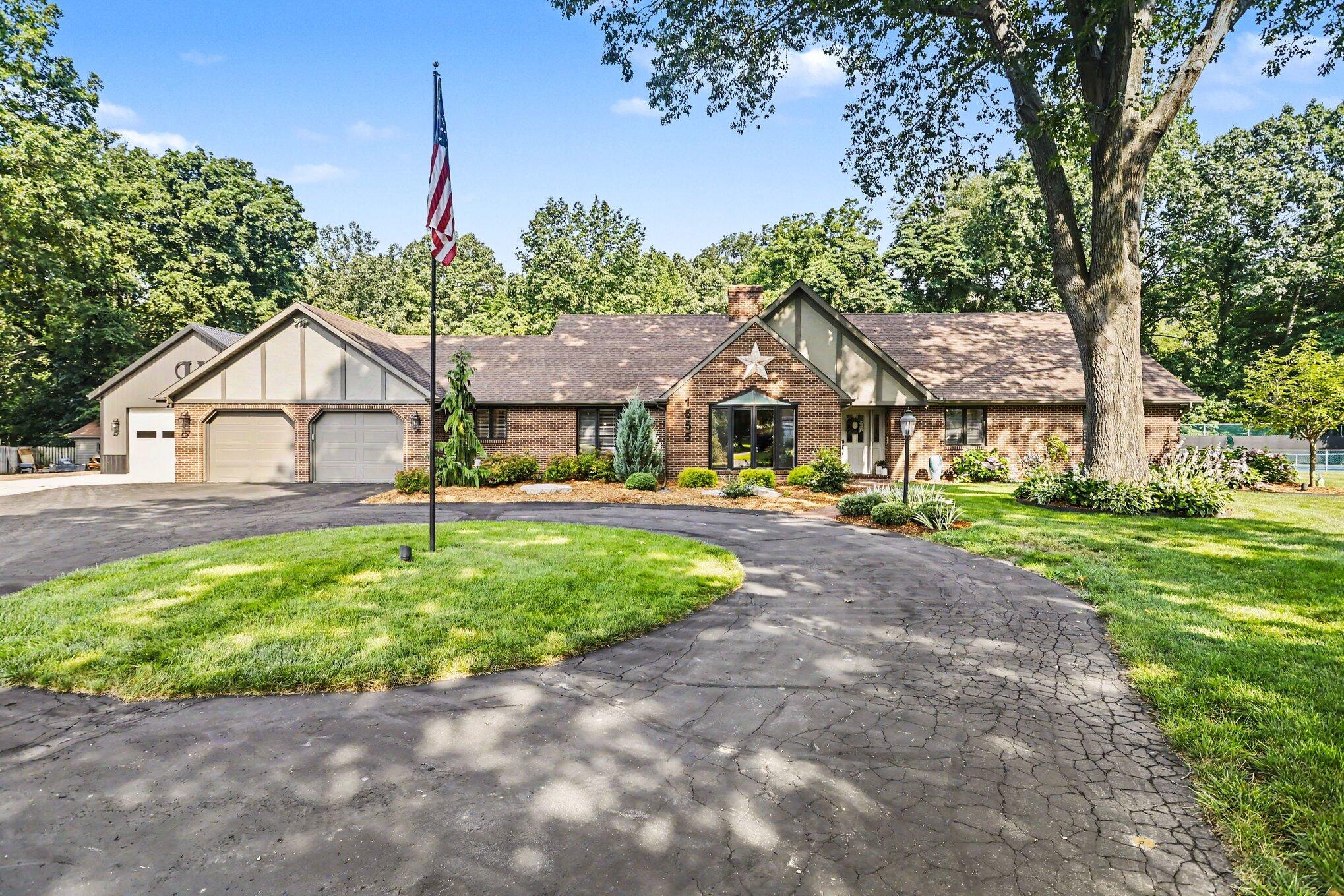 1555 Cardinal Drive
