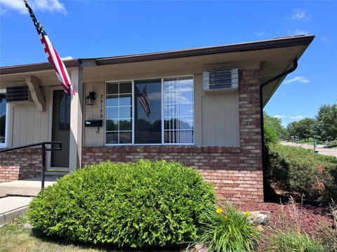 25159 Franklin Terrace 8 South Lyon City MI 48178