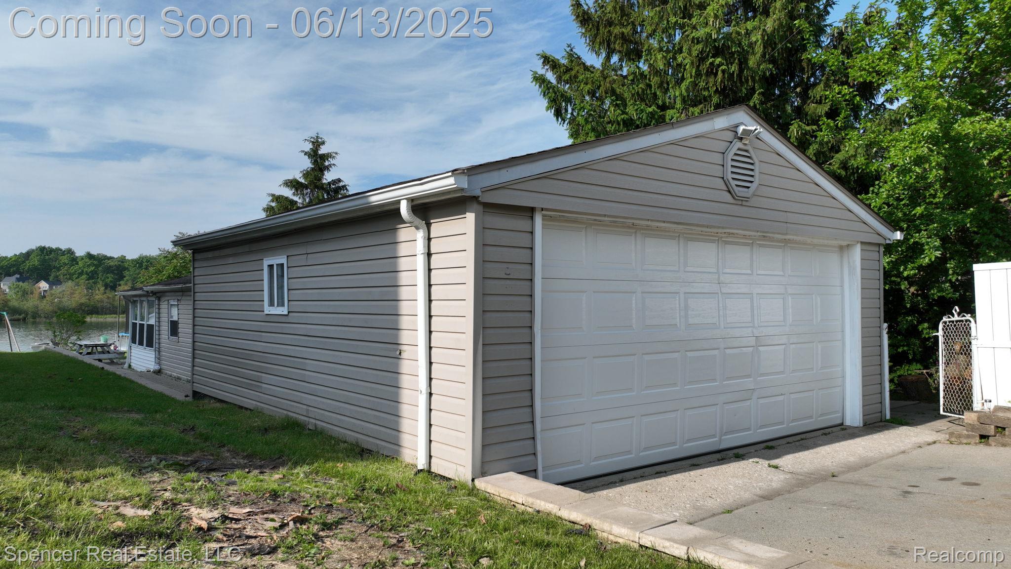 579 Dunleavy Drive
