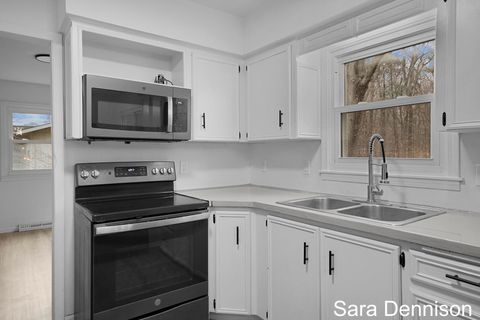 Tiny photo for 760 E Wedgewood Drive, Laketon Township, MI 49445 (MLS # 65026013426)