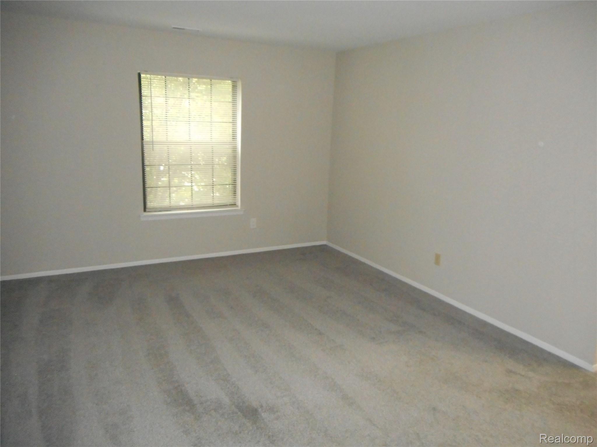 37066 Kirkshire Court