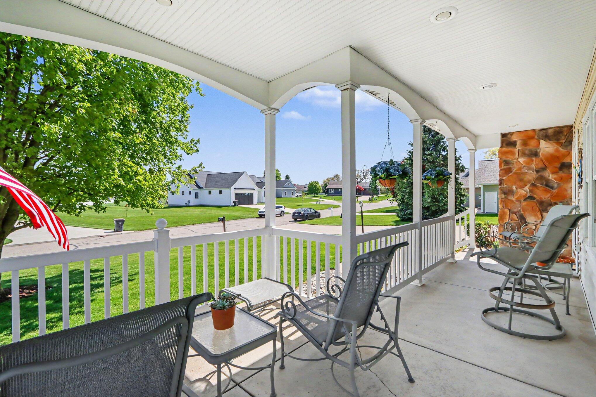 7928 Spring Haven