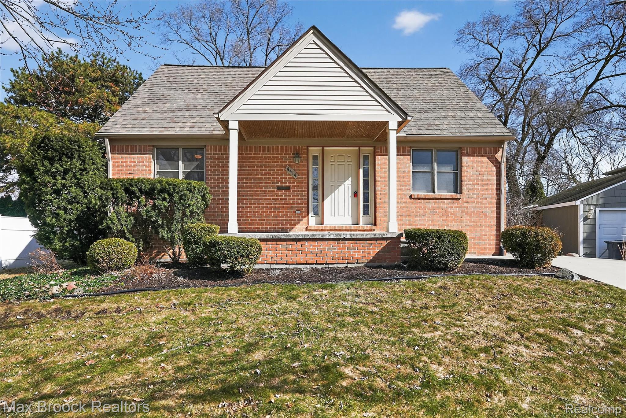 4414 Robinwood Avenue