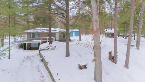 7467 E Higgins Lake Drive Gerrish Township MI 48653