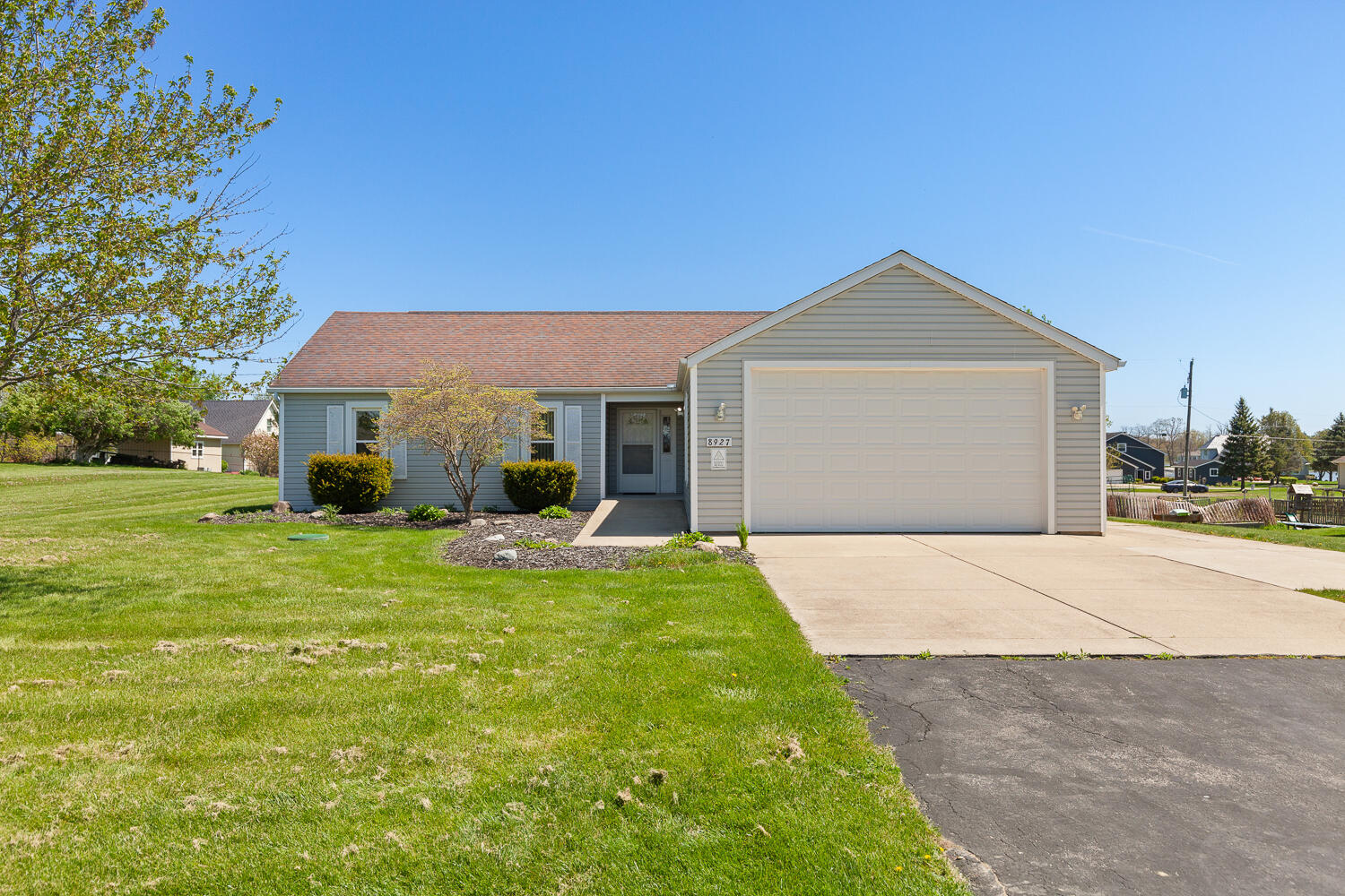 8927 Sussex Court