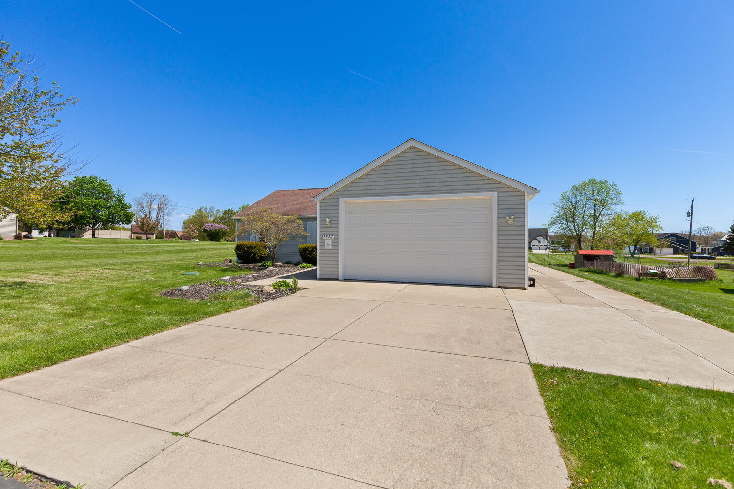 8927 Sussex Court