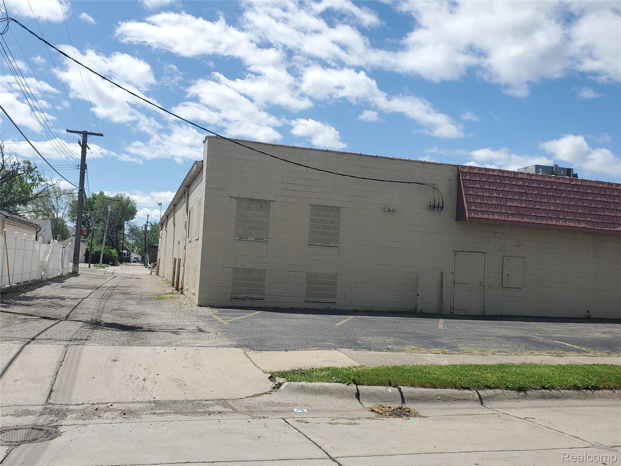 24116 VAN DYKE Avenue