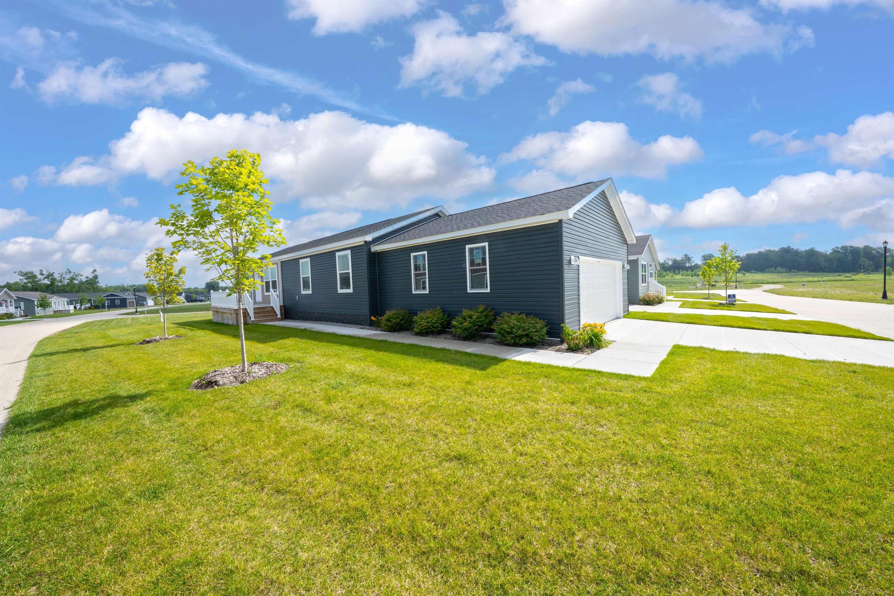 2785 Trade Winds Court