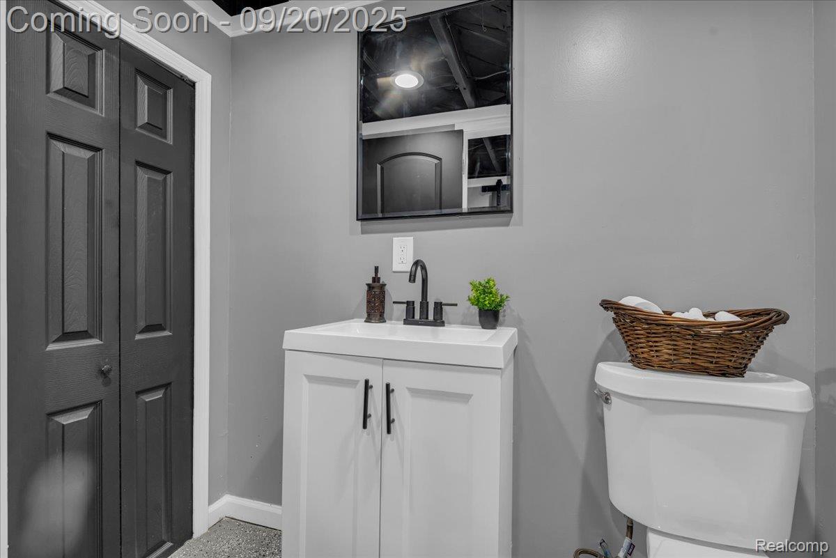 Detroit City, Michigan 48221, United States, 3 Bedrooms Bedrooms, ,3 BathroomsBathrooms,Residential,Active,211169