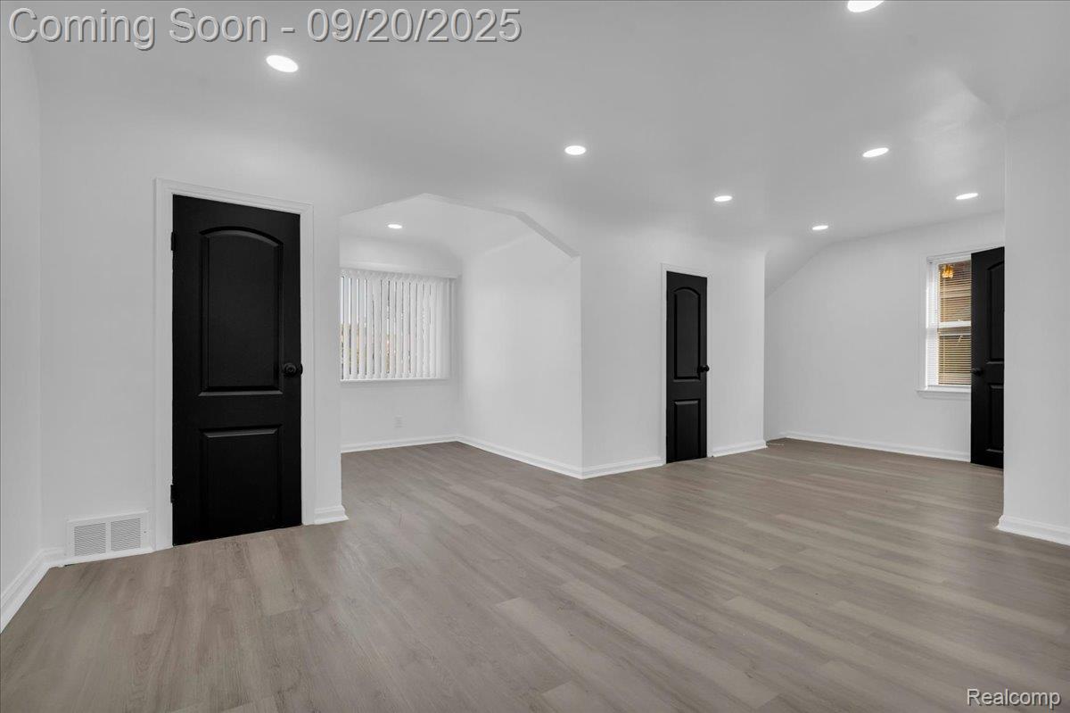 Detroit City, Michigan 48221, United States, 3 Bedrooms Bedrooms, ,3 BathroomsBathrooms,Residential,Active,211169