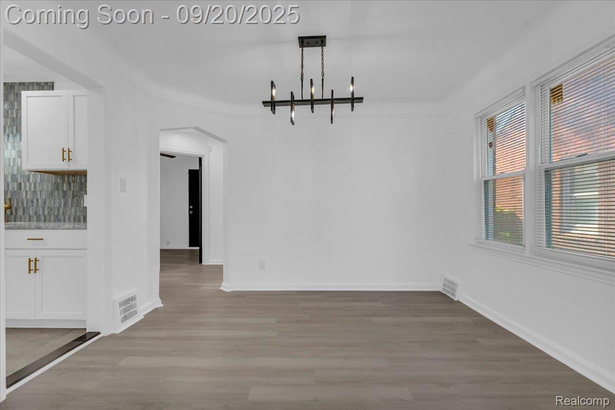 Detroit City, Michigan 48221, United States, 3 Bedrooms Bedrooms, ,3 BathroomsBathrooms,Residential,Active,211169