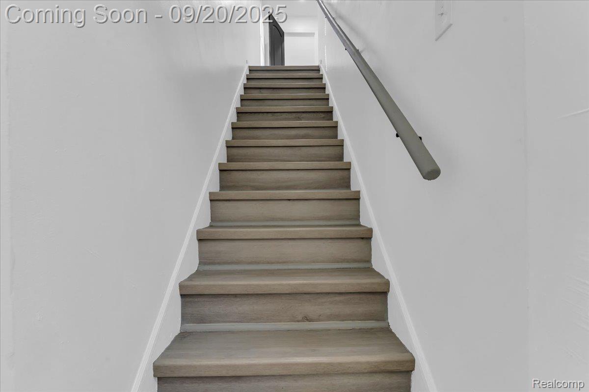 Detroit City, Michigan 48221, United States, 3 Bedrooms Bedrooms, ,3 BathroomsBathrooms,Residential,Active,211169