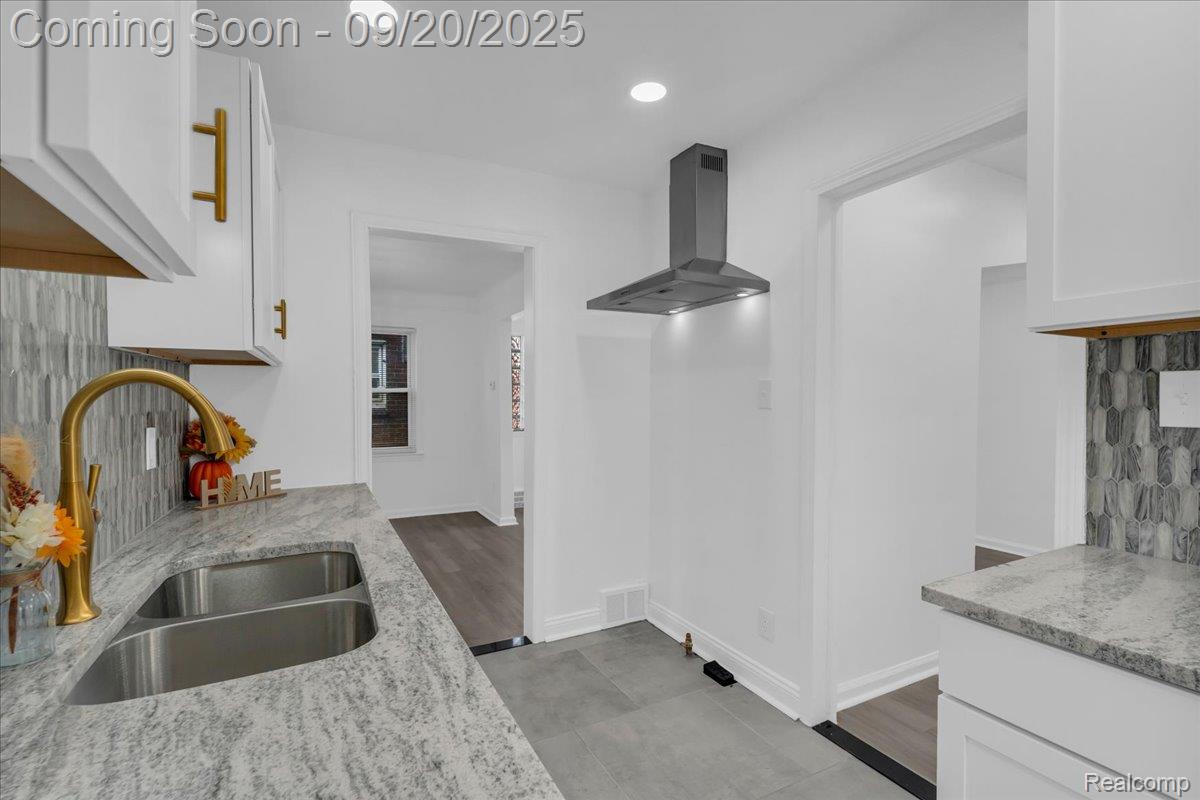 Detroit City, Michigan 48221, United States, 3 Bedrooms Bedrooms, ,3 BathroomsBathrooms,Residential,Active,211169