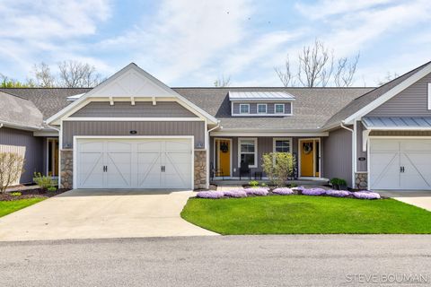 562 Riverbank Circle Zeeland City Ottawa MI 49464