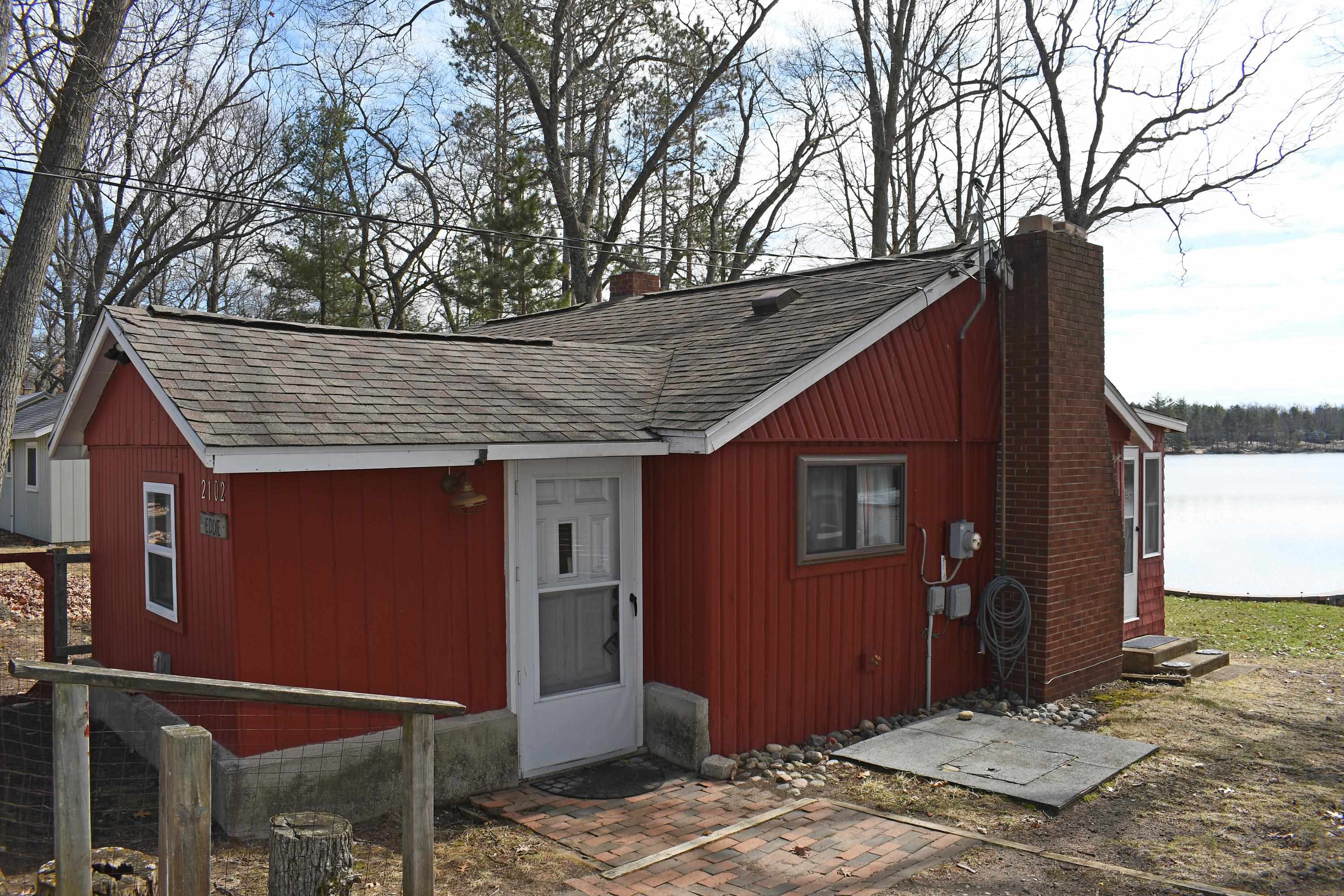2102 Lake Road