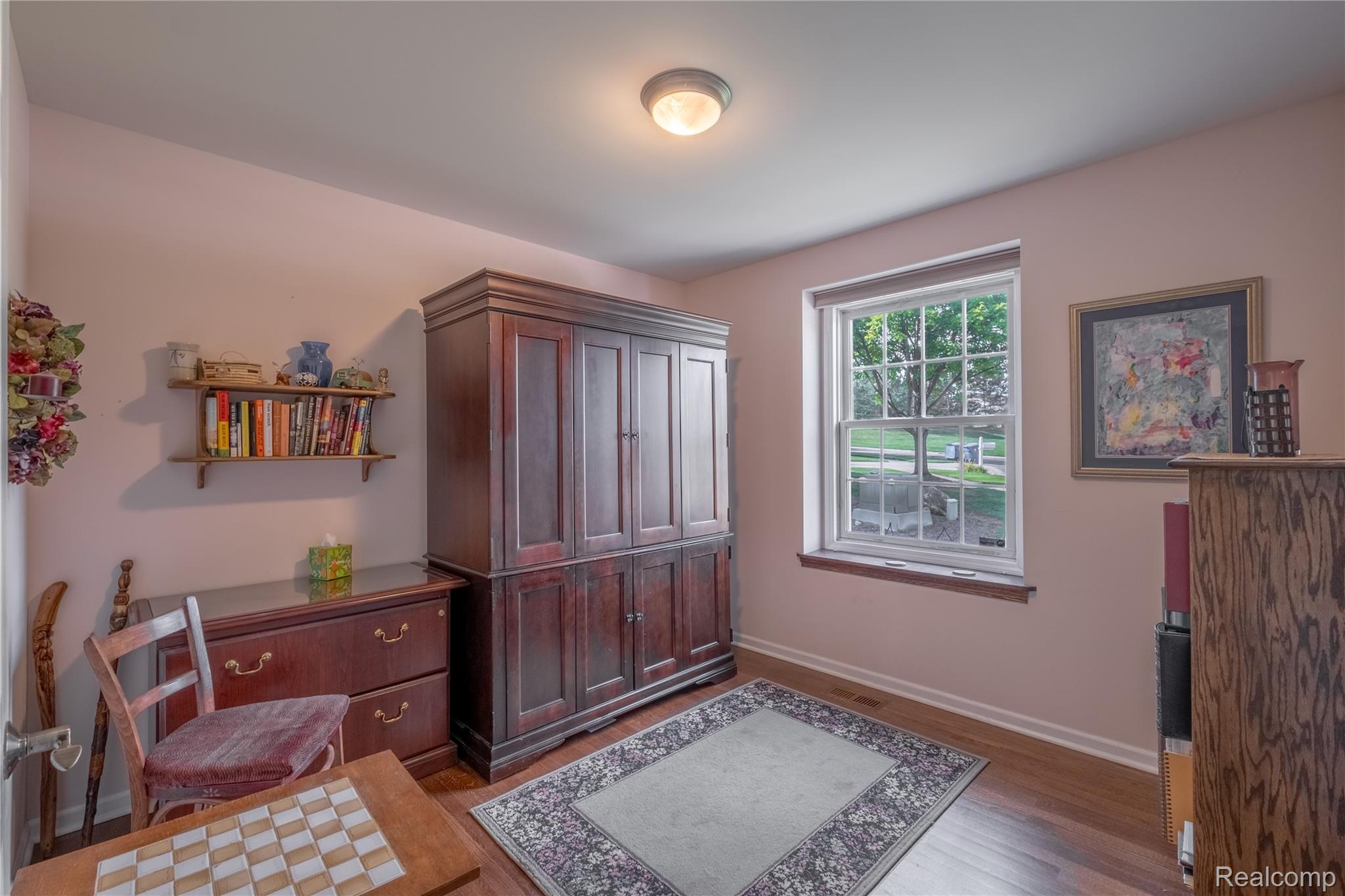 Linden City, Michigan 48451, United States, 3 Bedrooms Bedrooms, ,3 BathroomsBathrooms,Residential,Pending,208504