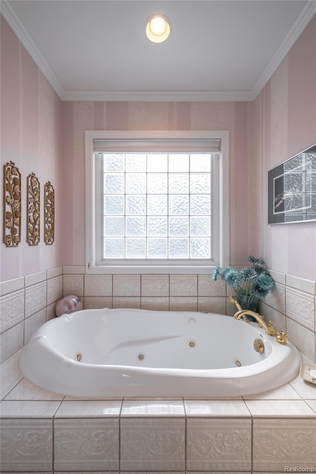 Linden City, Michigan 48451, United States, 3 Bedrooms Bedrooms, ,3 BathroomsBathrooms,Residential,Pending,208504