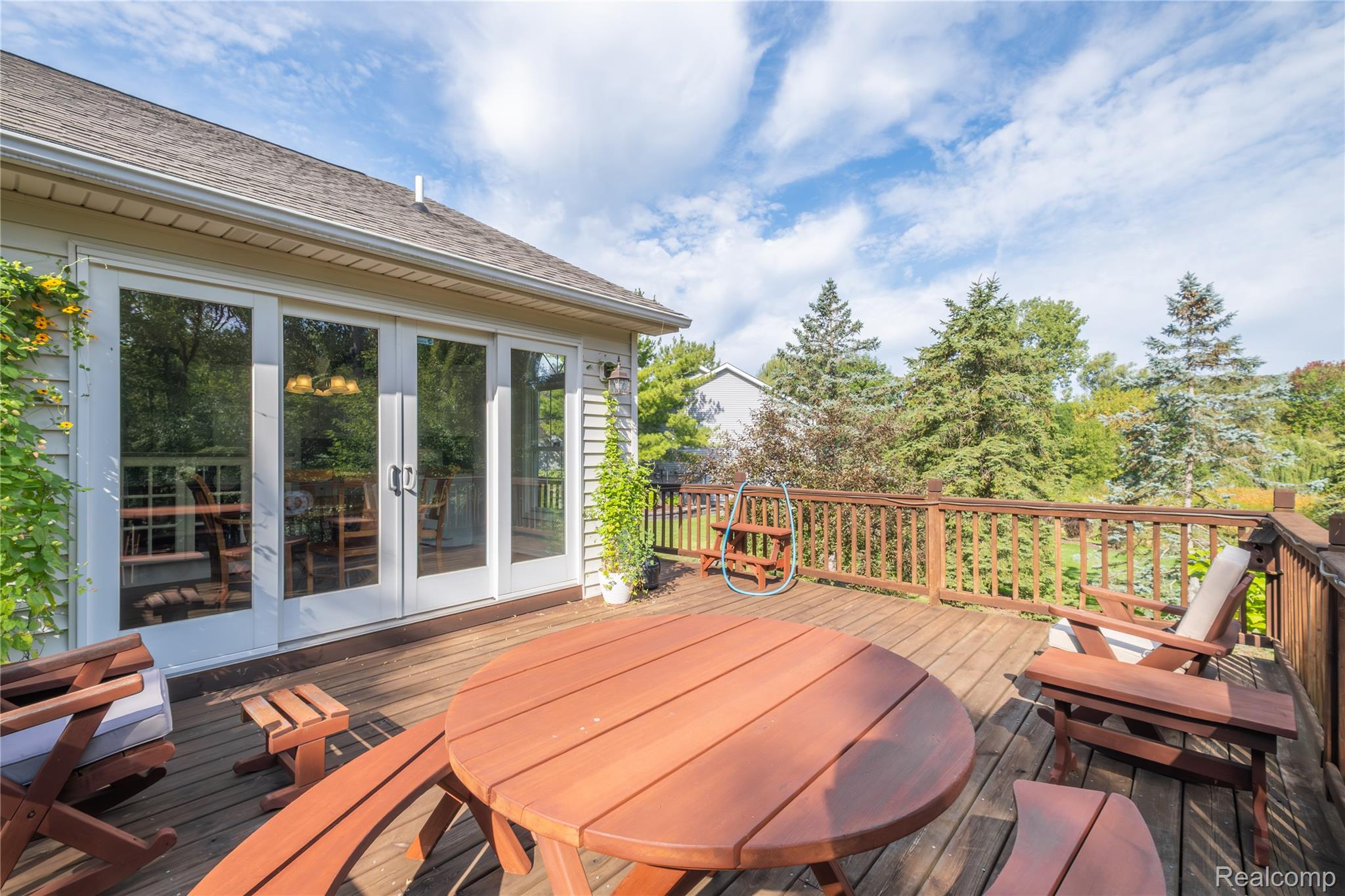 Linden City, Michigan 48451, United States, 3 Bedrooms Bedrooms, ,3 BathroomsBathrooms,Residential,Pending,208504