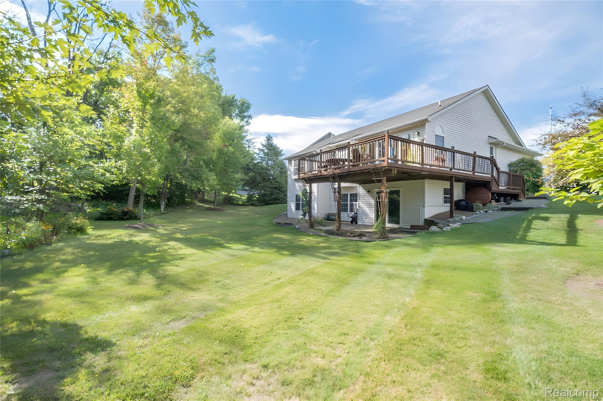 Linden City, Michigan 48451, United States, 3 Bedrooms Bedrooms, ,3 BathroomsBathrooms,Residential,Pending,208504