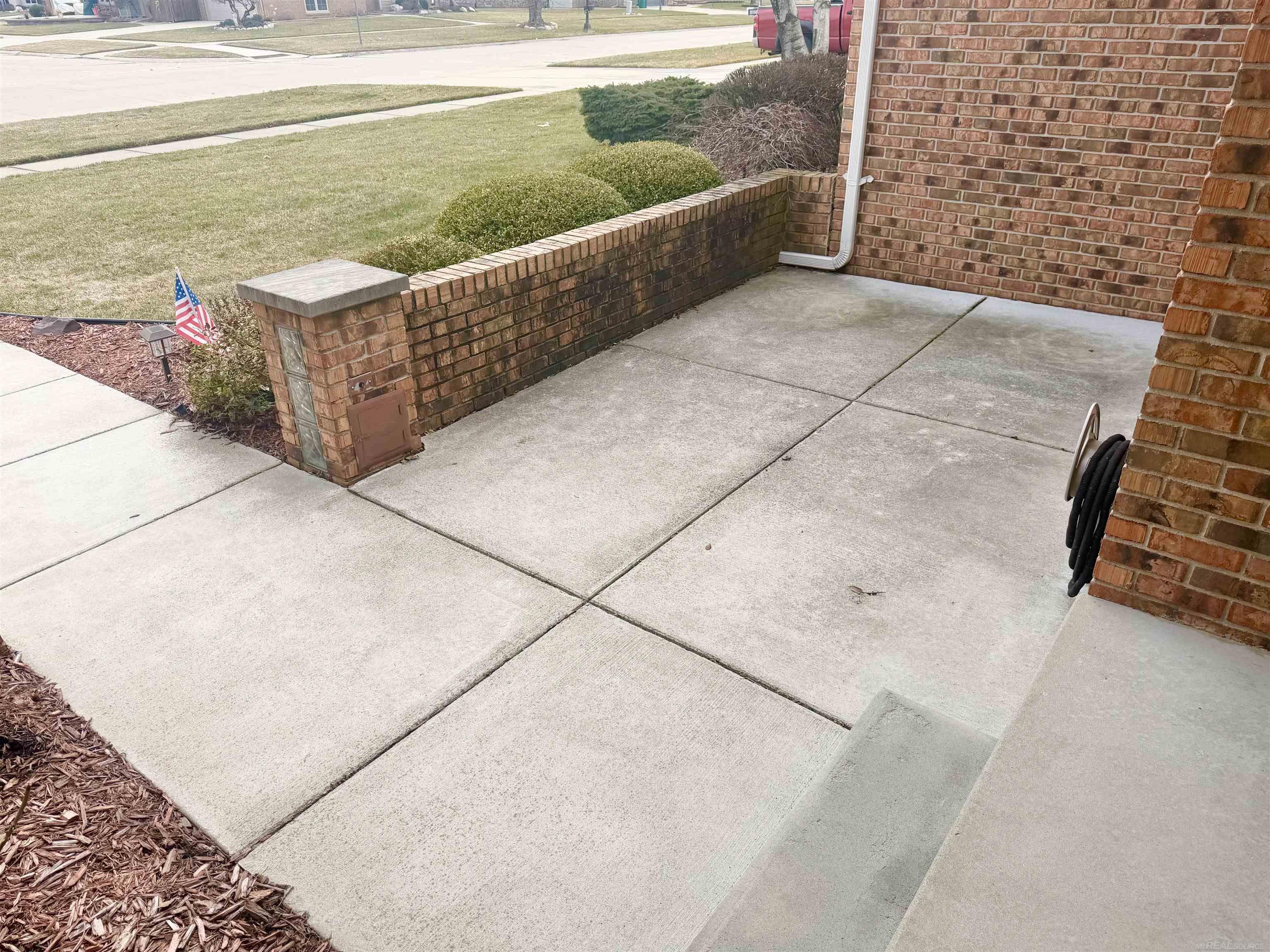 48401 Valley Forge Dr Drive