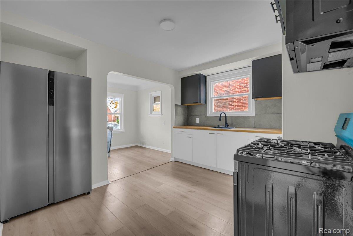 17327 Teppert Street