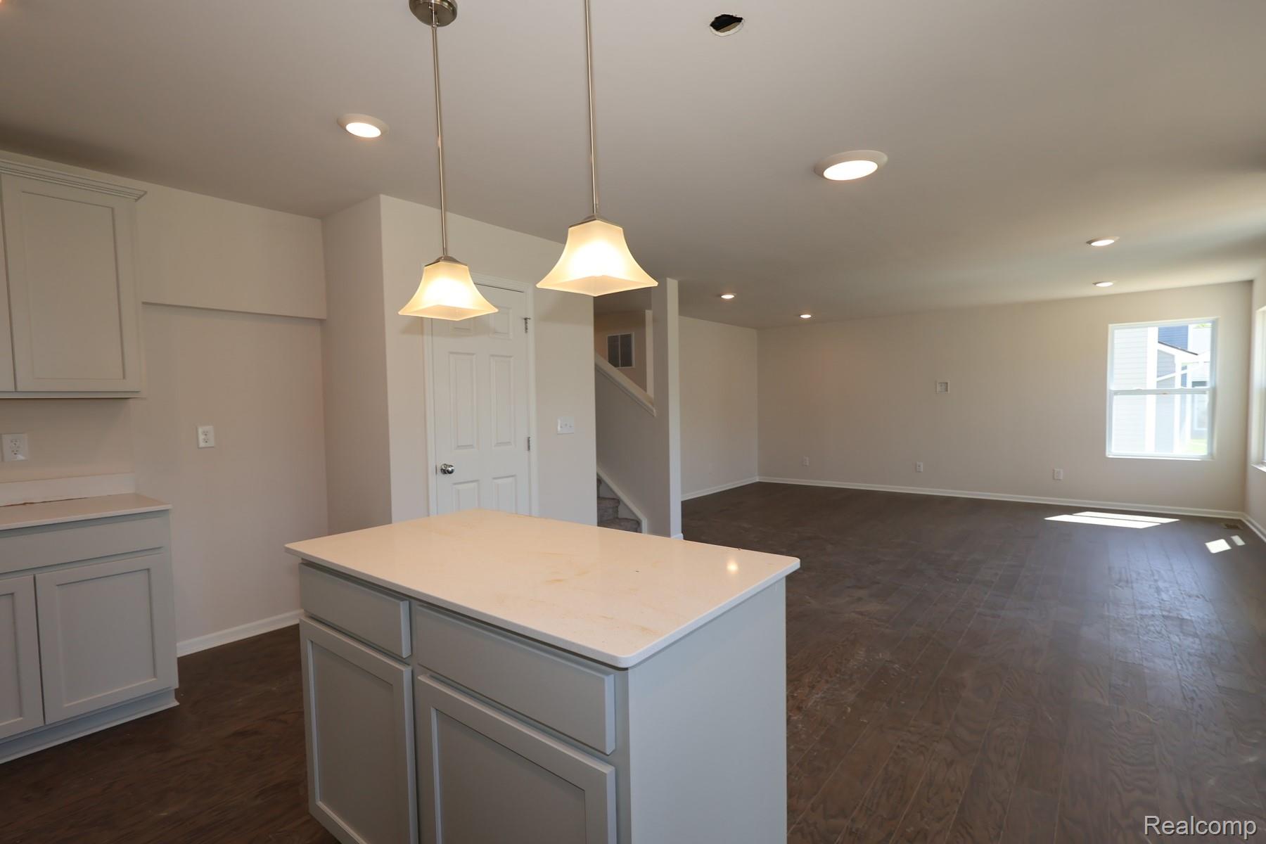 634 Harvest Way