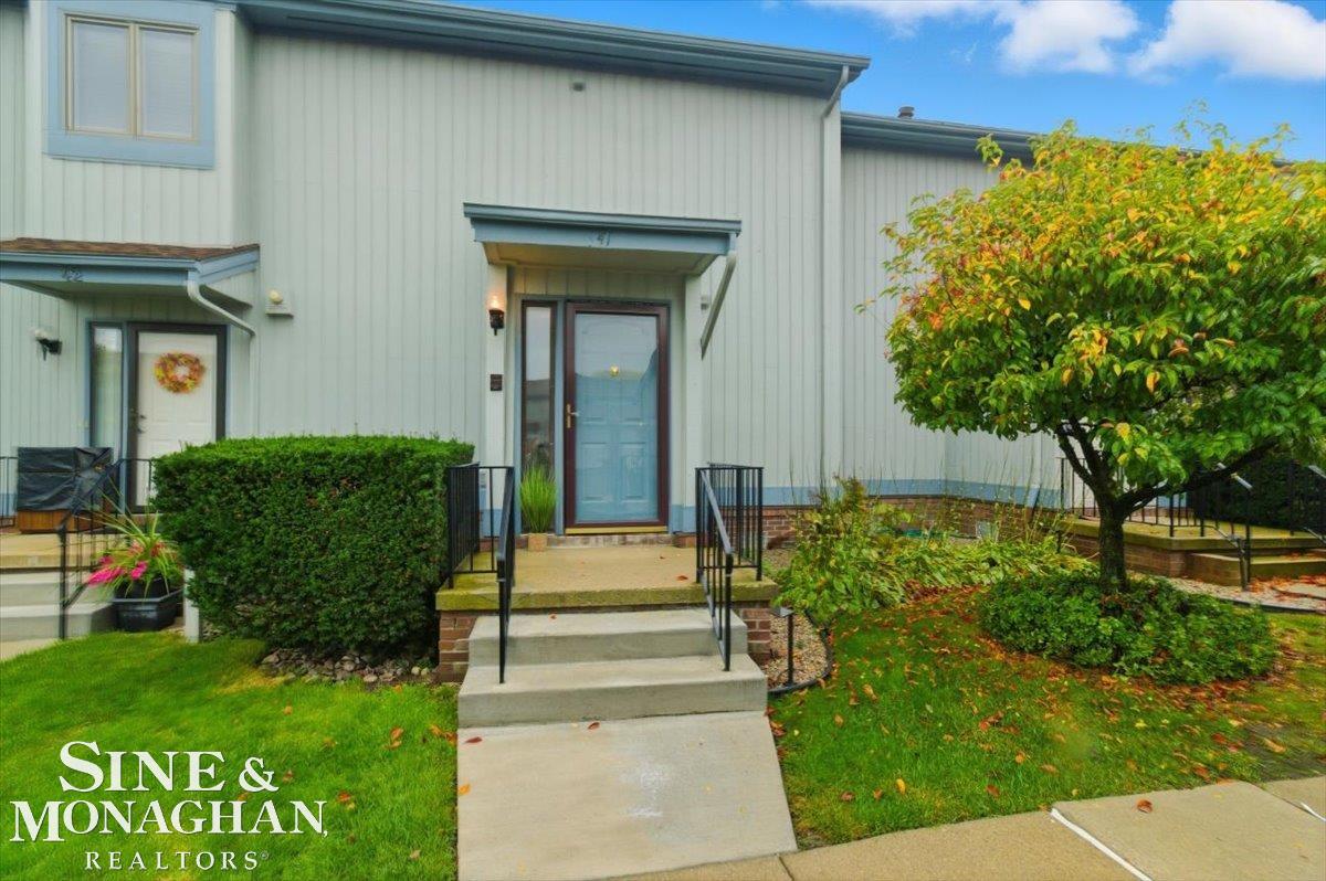 1715 River Road