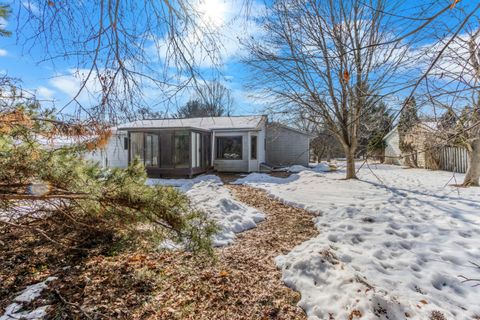 Tiny photo for 2151 Rogue River Road NE, Plainfield Charter Township, MI 49306 (MLS # 65026006021)