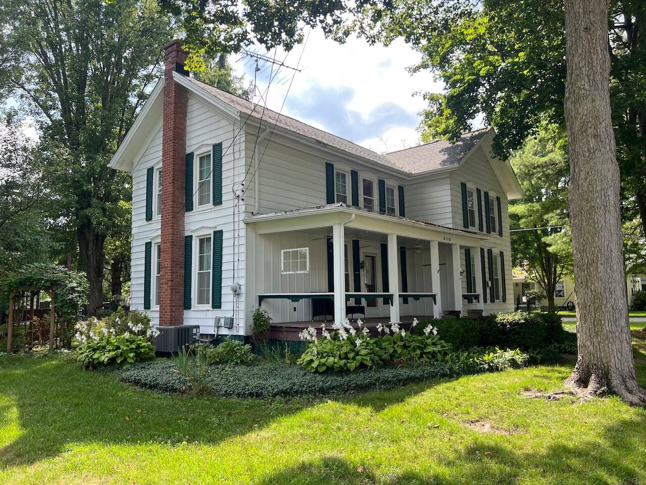 310 E Unadilla Street