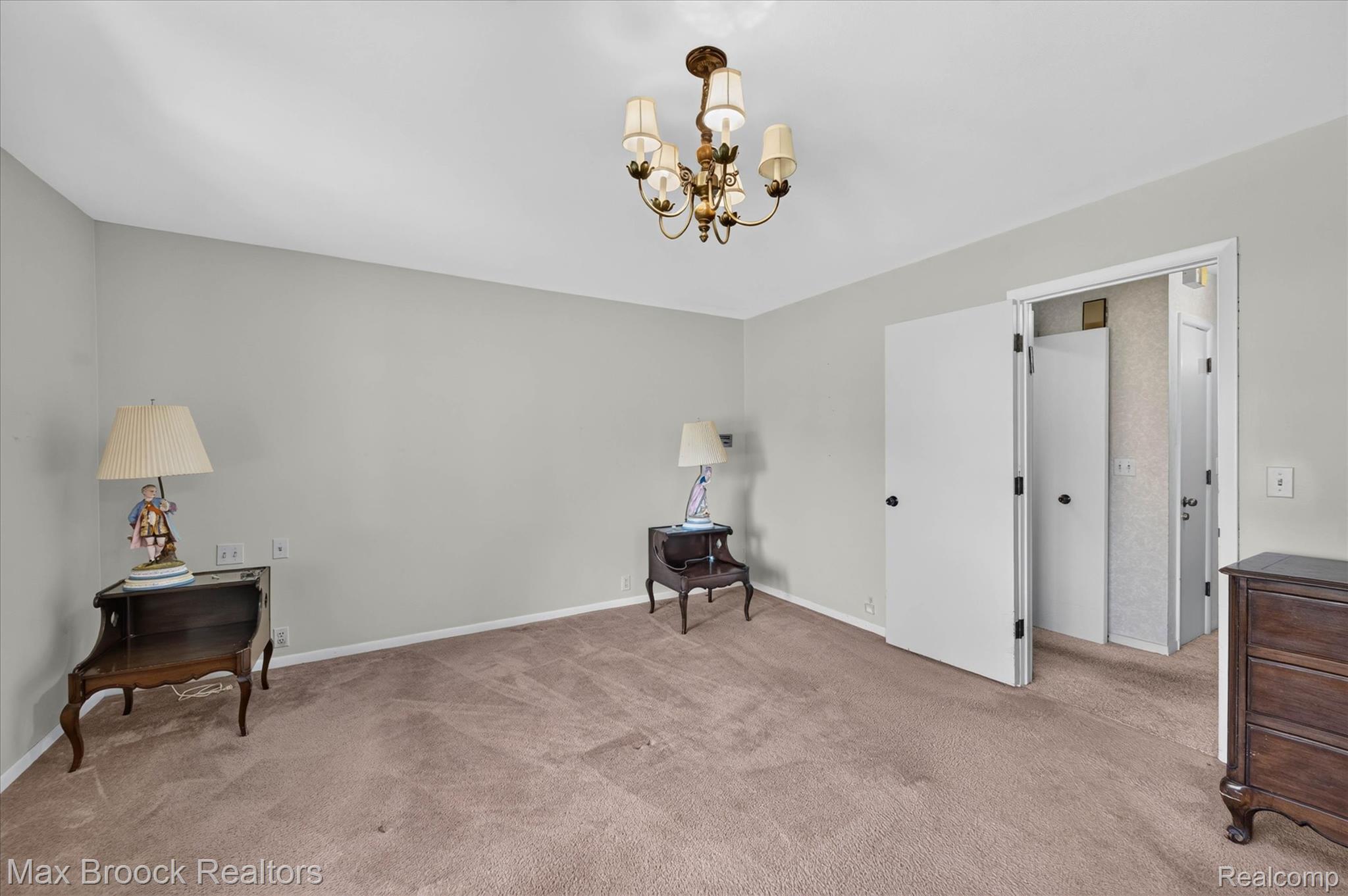 22262 Chatsford Circuit Street