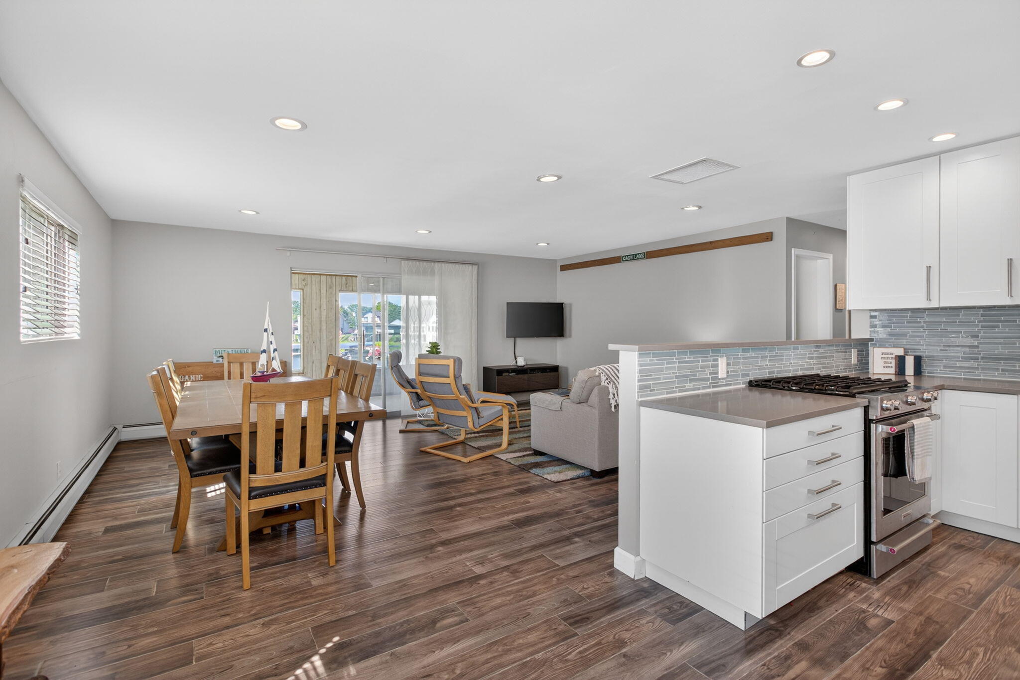 115 Kingsbury Drive